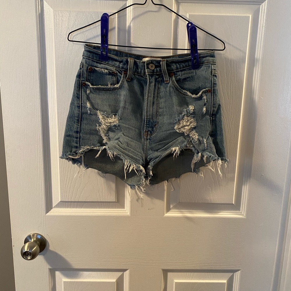 Abercrombie & Fitch high rise mom short